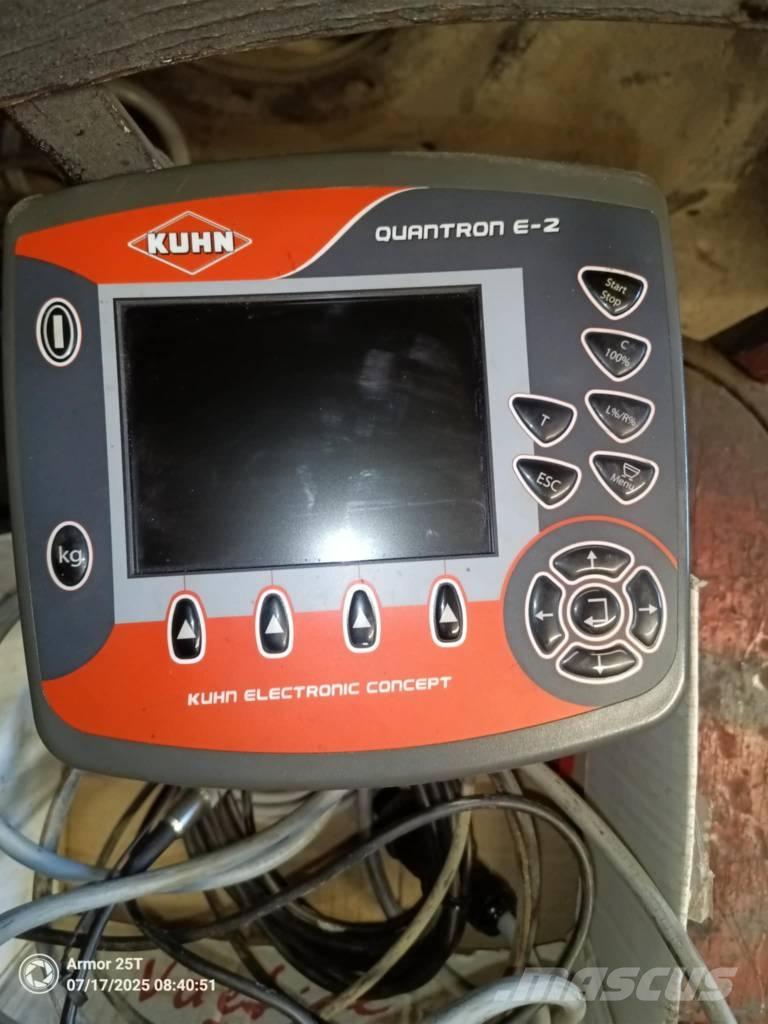 Kuhn AXIS 20.1W Минерални приспособления за разширяване на струята