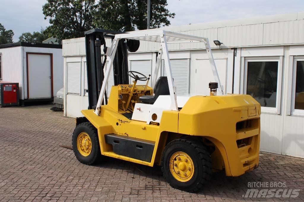 TCM FD60 Дизелови камиони