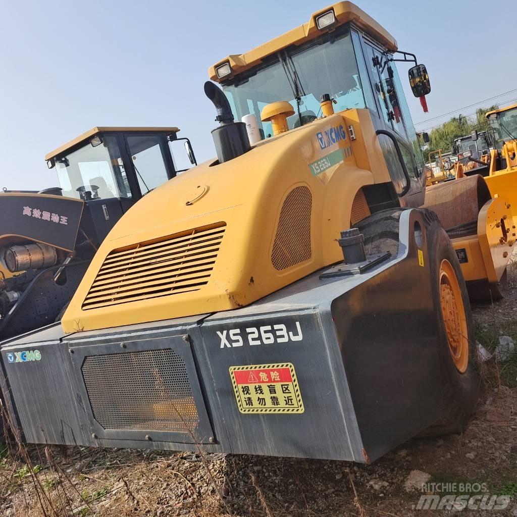 XCMG XS 263 J Еднобарабанни ролки
