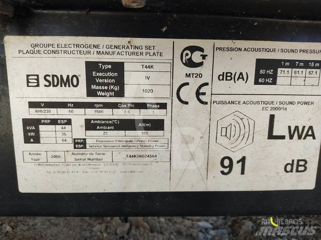 Sdmo T44K Дизелови генератори

