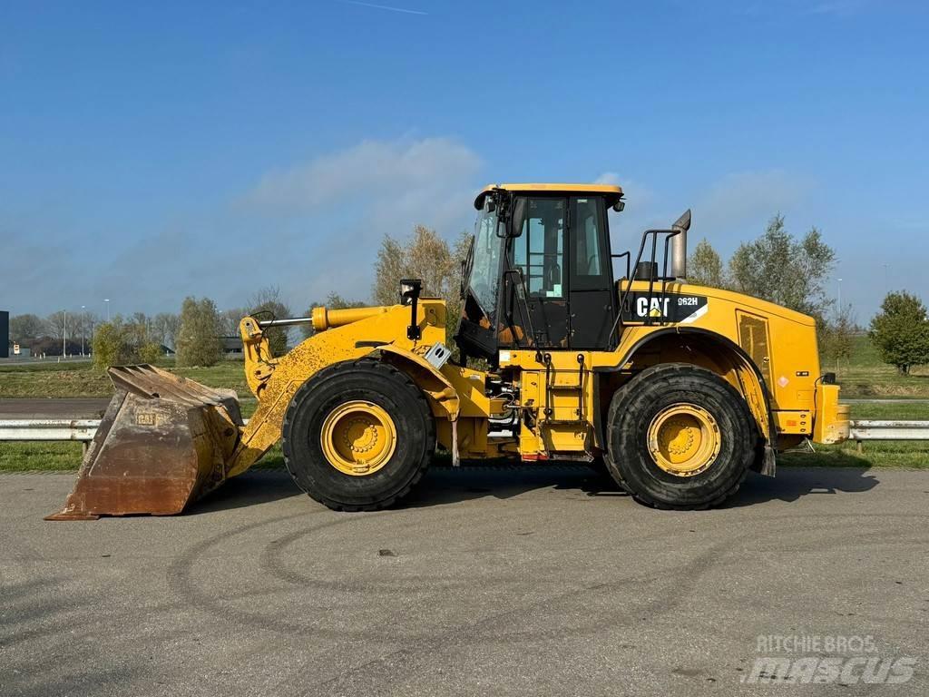 CAT 962H Колесни товарачи