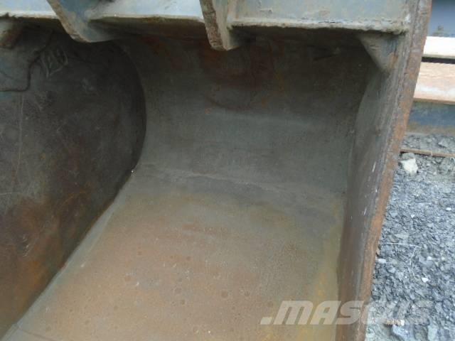 CAT 450 F Товарач със заден ексватор