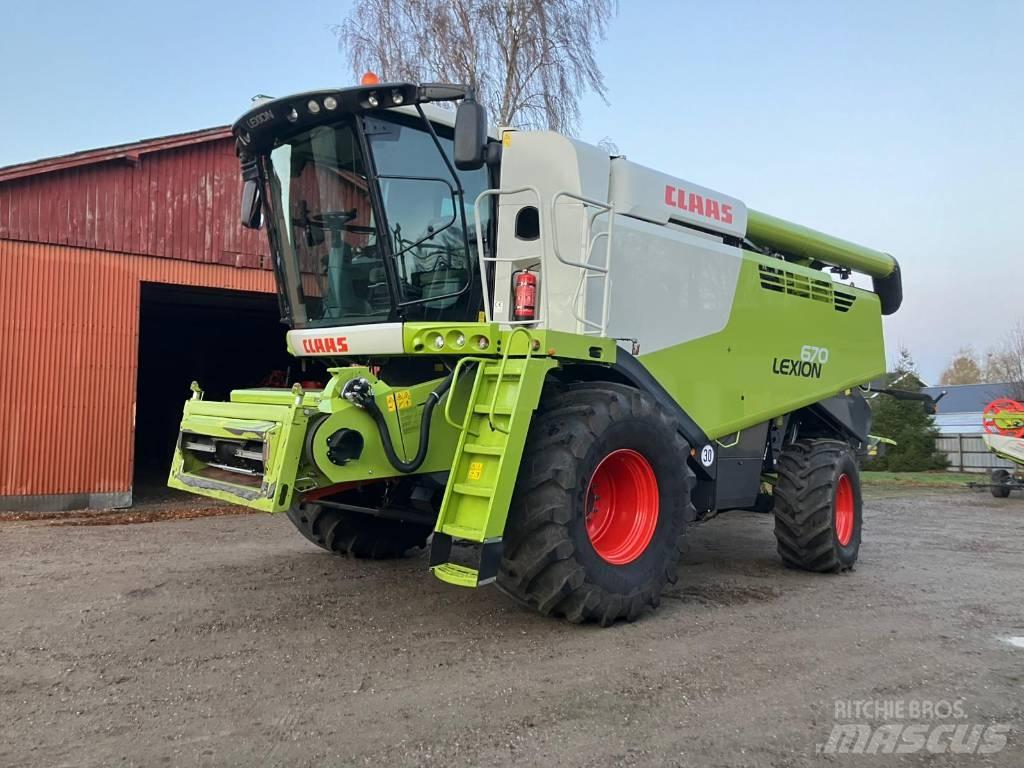 CLAAS Lexion 670 Комбайни