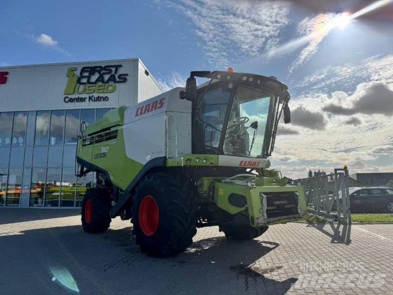 CLAAS LEXION 740 Комбайни