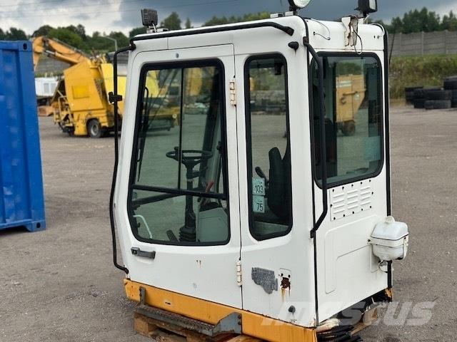 Liebherr A 924 B CAB Кабина