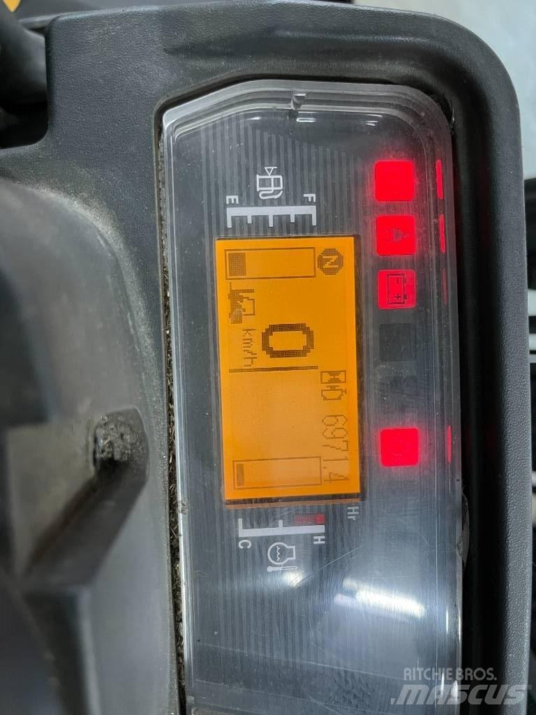 CAT DP 30 N Дизелови камиони