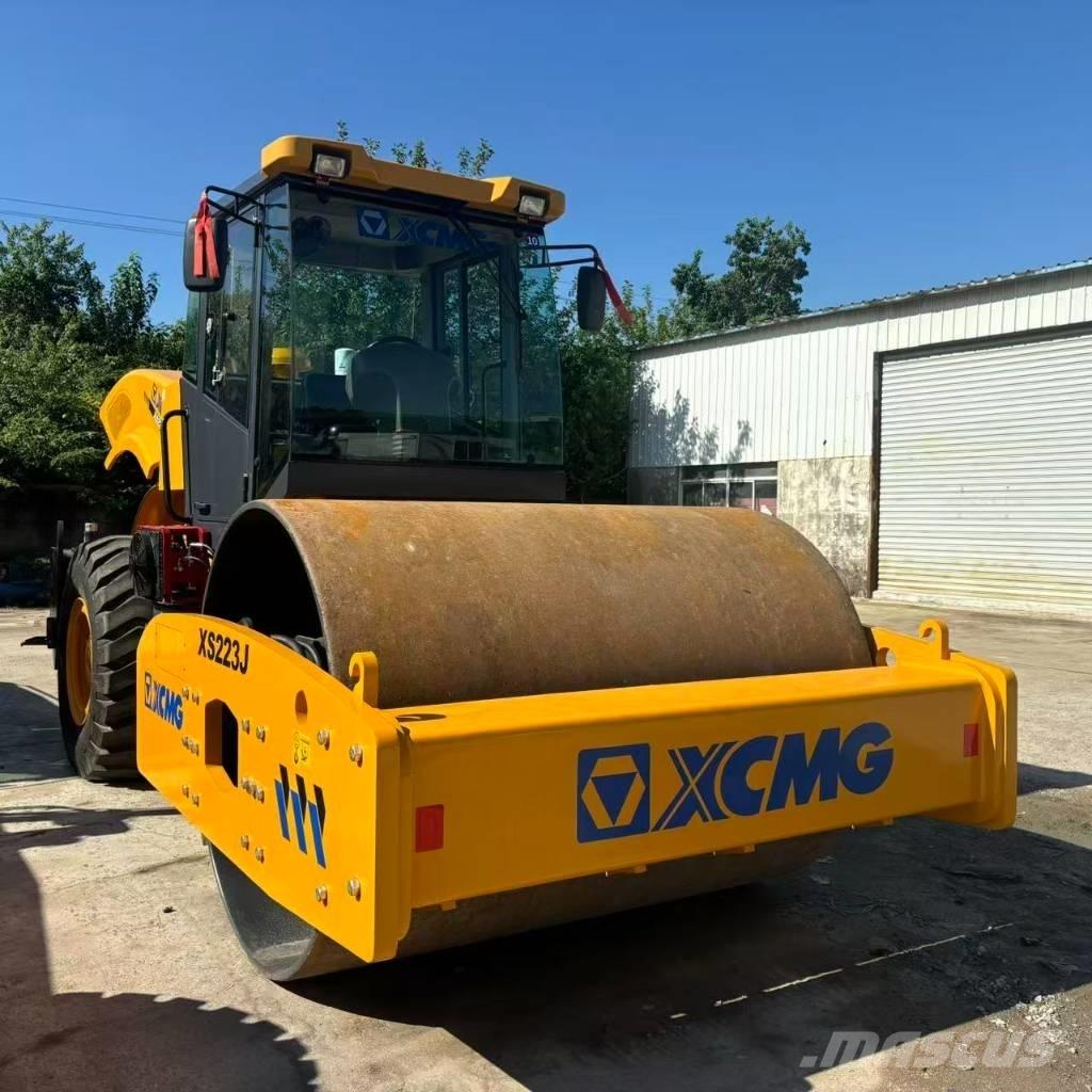 XCMG XS223J Еднобарабанни ролки
