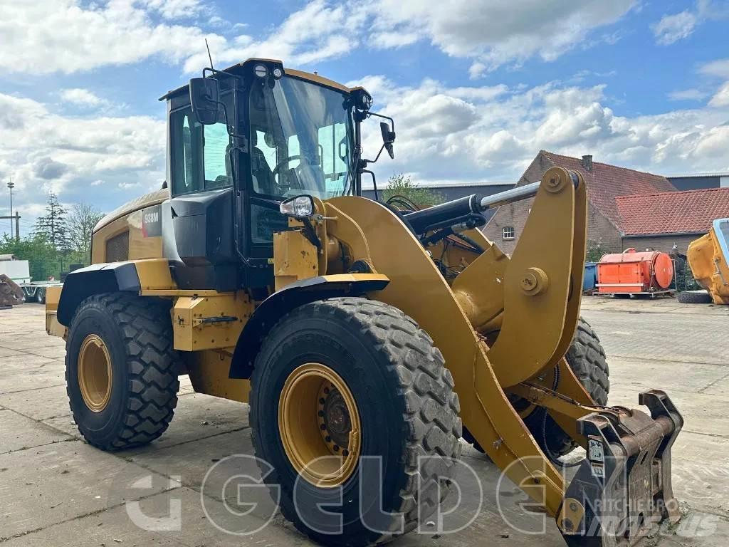 CAT 938M Колесни товарачи