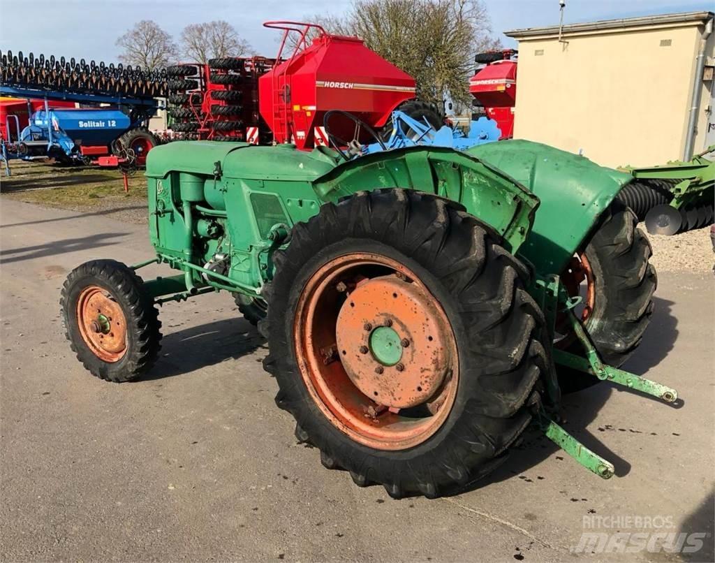 Deutz-Fahr D25 S Трактори
