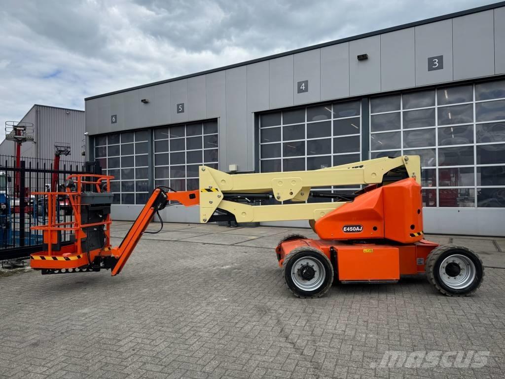 JLG E 450 AJ Съчленени стрелови подемници