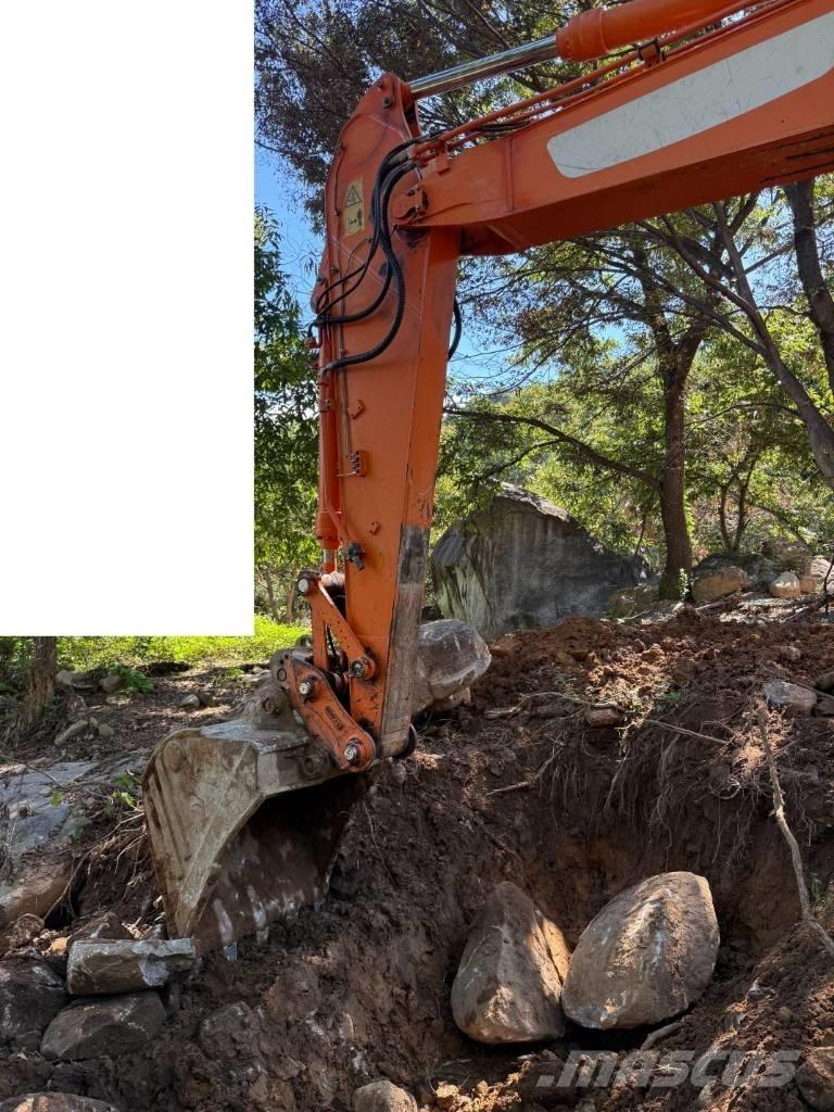 Doosan DX 220 LCA Верижен екскаватор