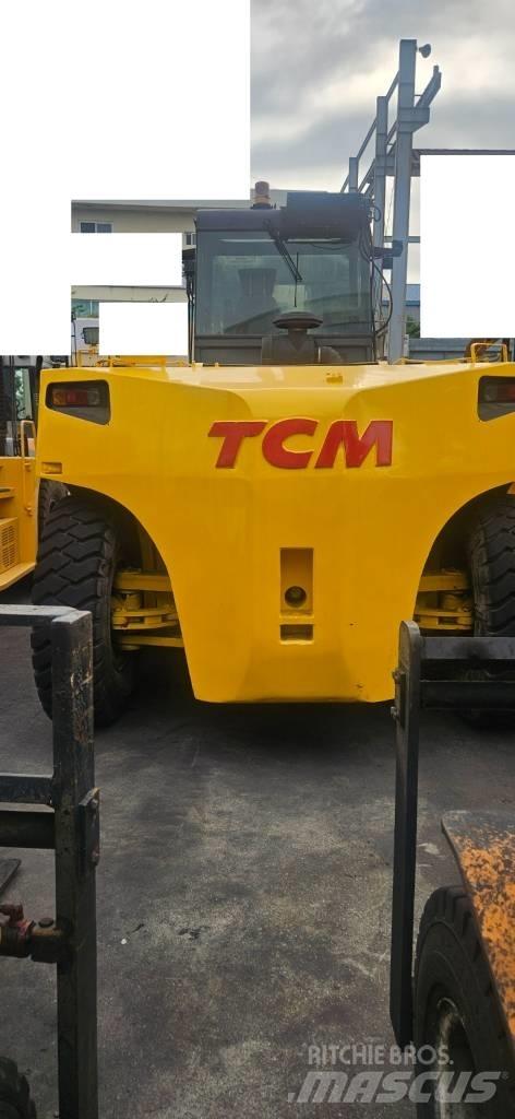 TCM FD250-3 Вилични кари-повдигачи - други