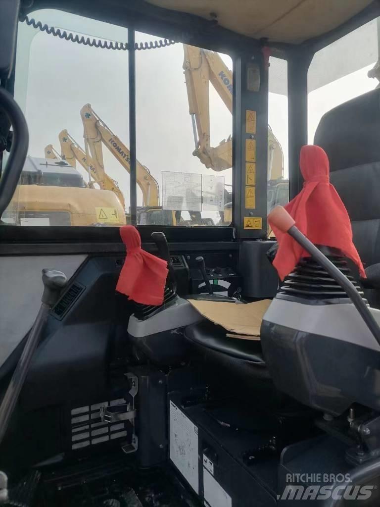Komatsu PC56-7 Верижен екскаватор