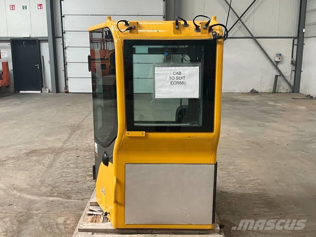 Volvo ECR 88 D Кабина