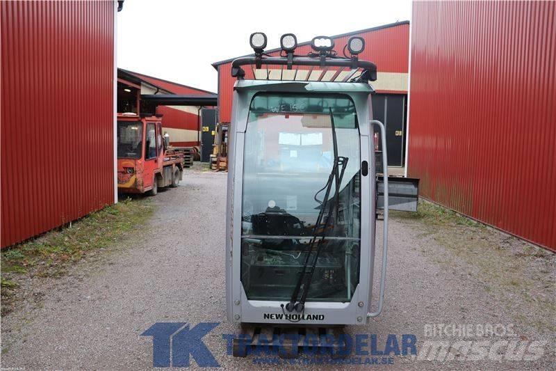 New Holland WE150C Кабина