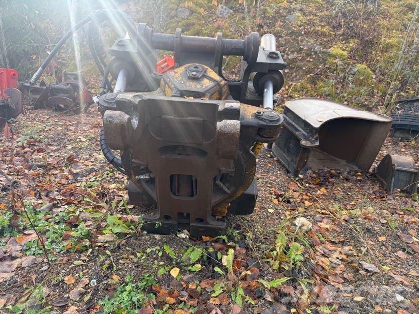 CASE CX210 Верижен екскаватор