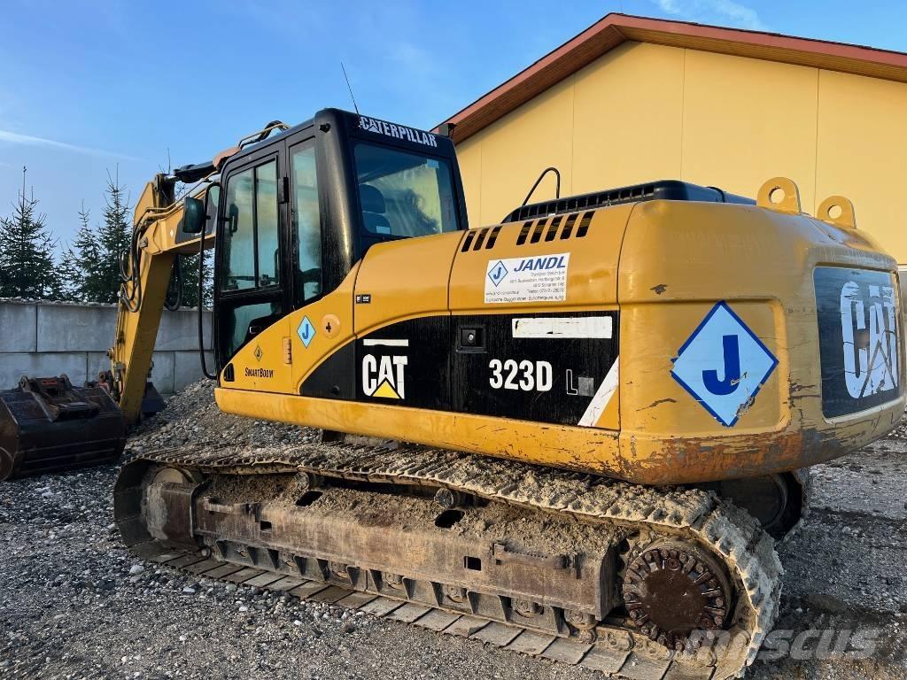 CAT 323 D L Верижен екскаватор