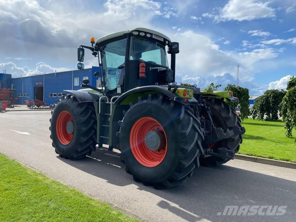 CLAAS Xerion 3800 Трактори