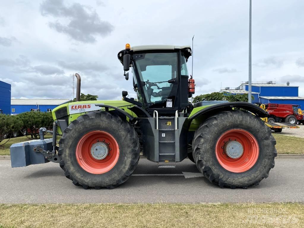 CLAAS Xerion 3800 Трактори