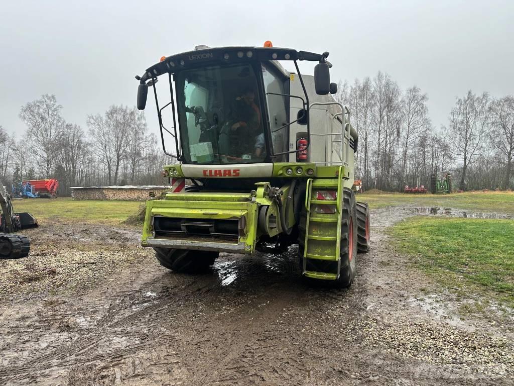 CLAAS Lexion 670 Комбайни