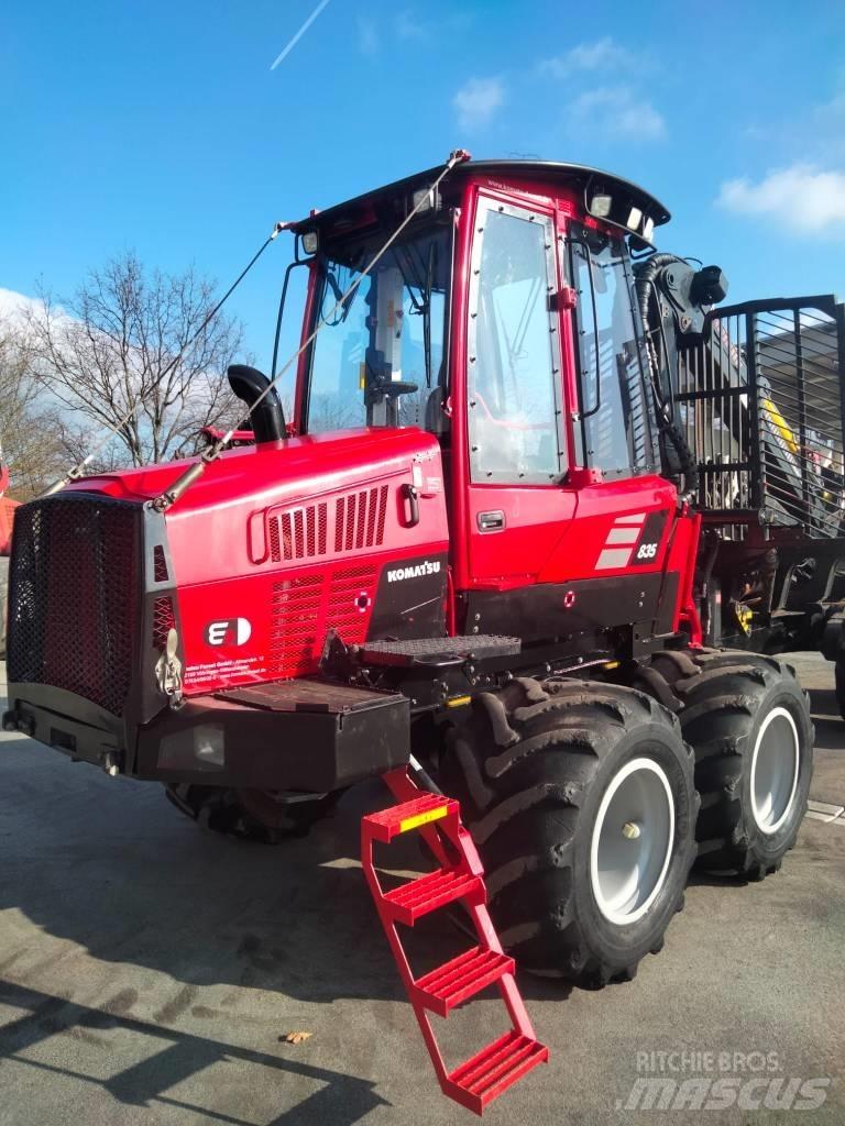 Komatsu 835 Форуардери