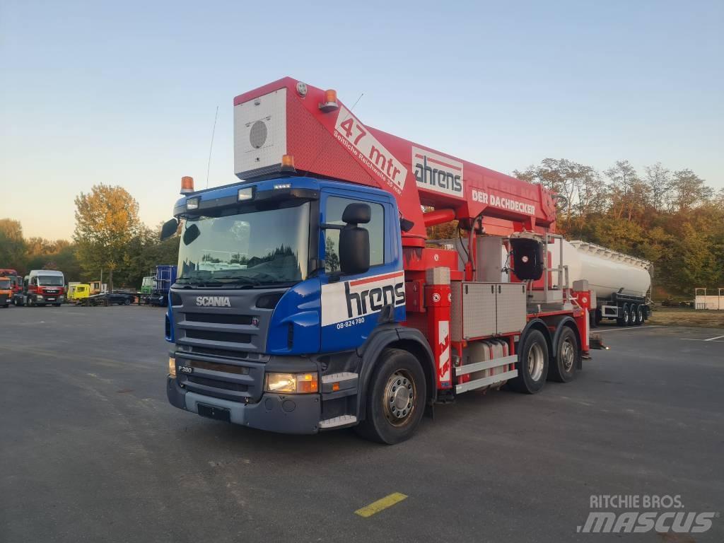 Scania P 380 Моторизирани платформи с талига