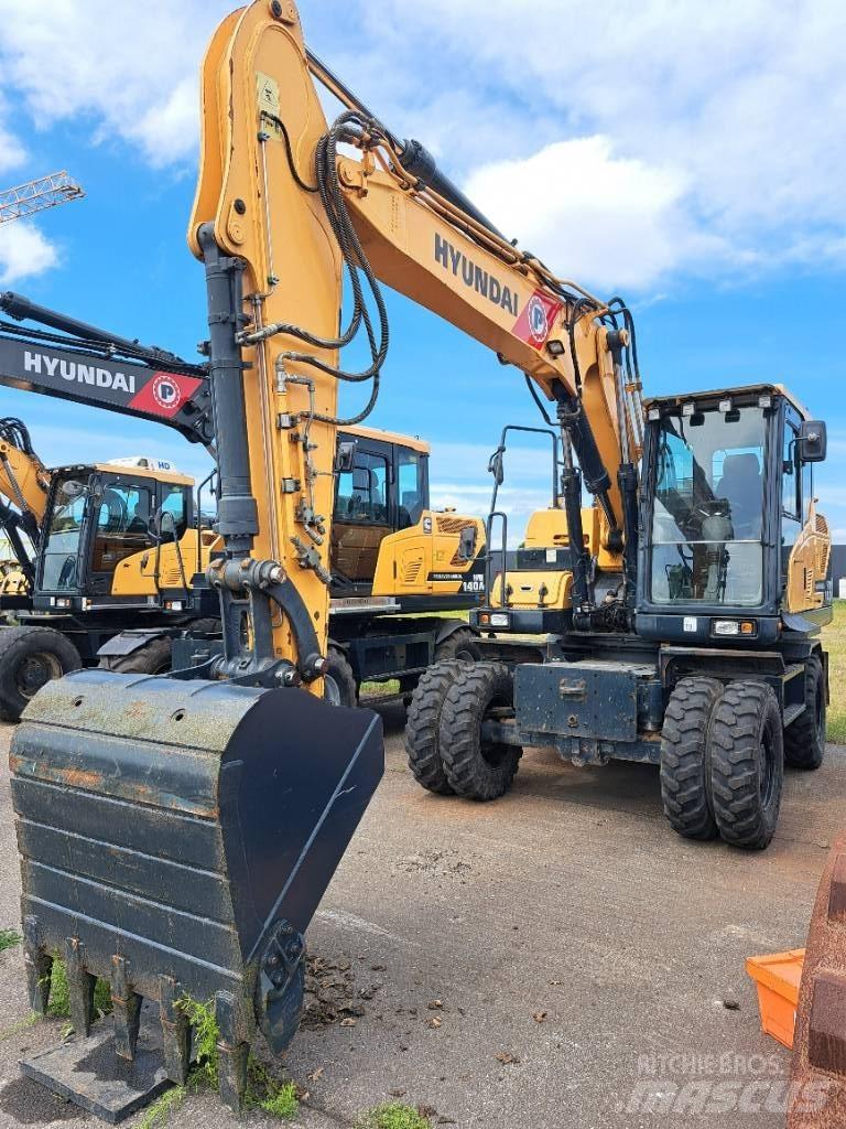 Hyundai HW140 Колесни екскаватори
