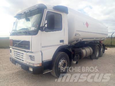 Volvo FM 7 6X2 Цистерна