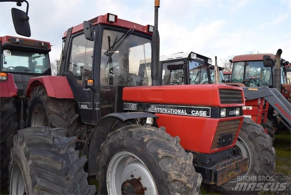 Case IH 956 XL Трактори
