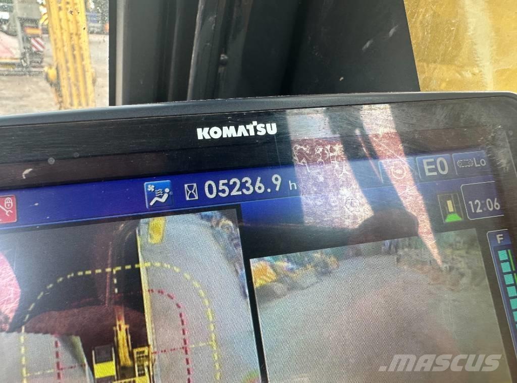 Komatsu PC 210 LC-11 Верижен екскаватор