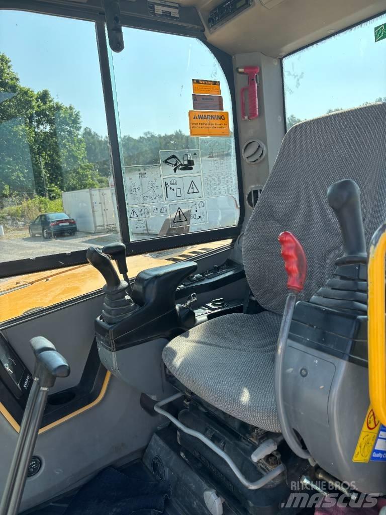 Volvo ECR 88 D Средни екскаватори 7т - 12т