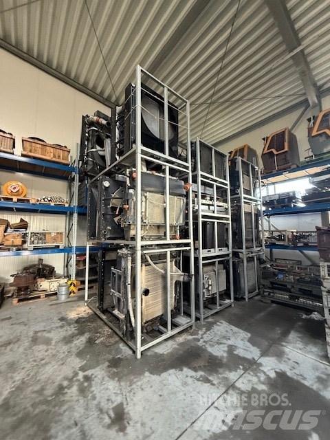 Liebherr USED PARTS Радиатори
