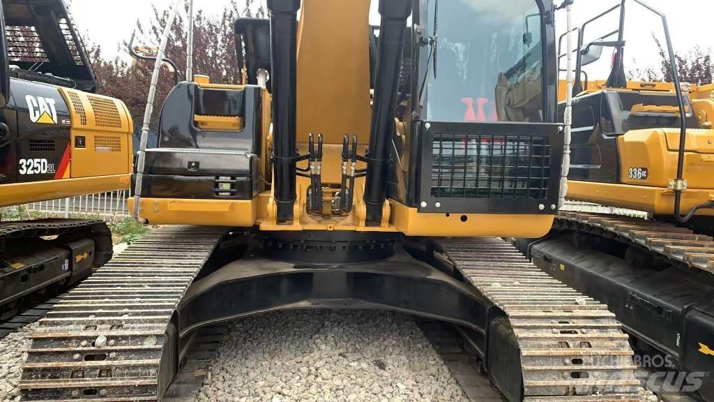 CAT 324 D L Верижен екскаватор