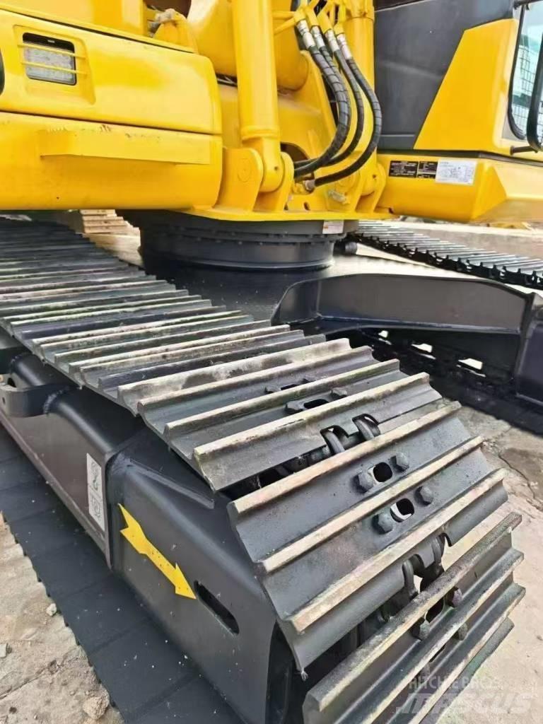 Komatsu 130-7 Верижен екскаватор