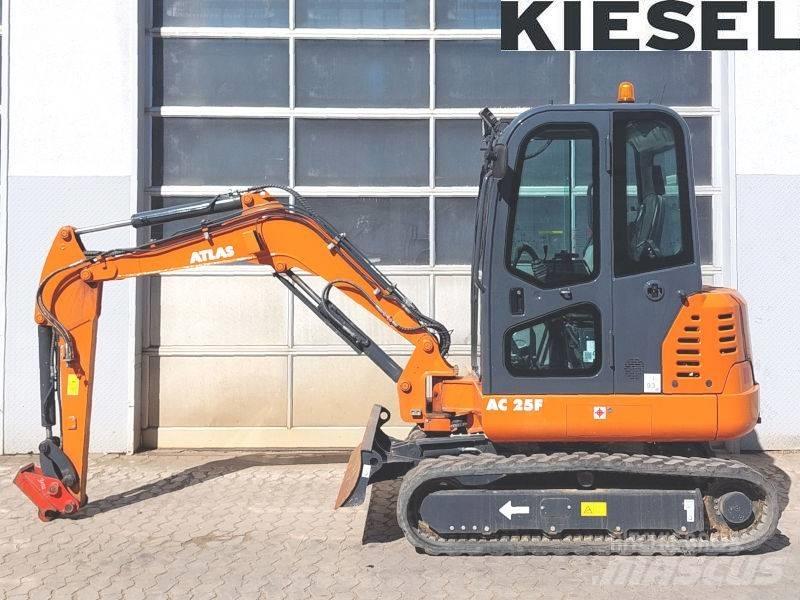 Atlas AC 25 F Мини екскаватори < 7 т