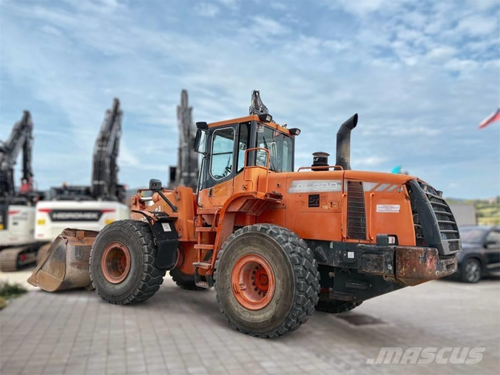 Doosan DL 300 Колесни товарачи