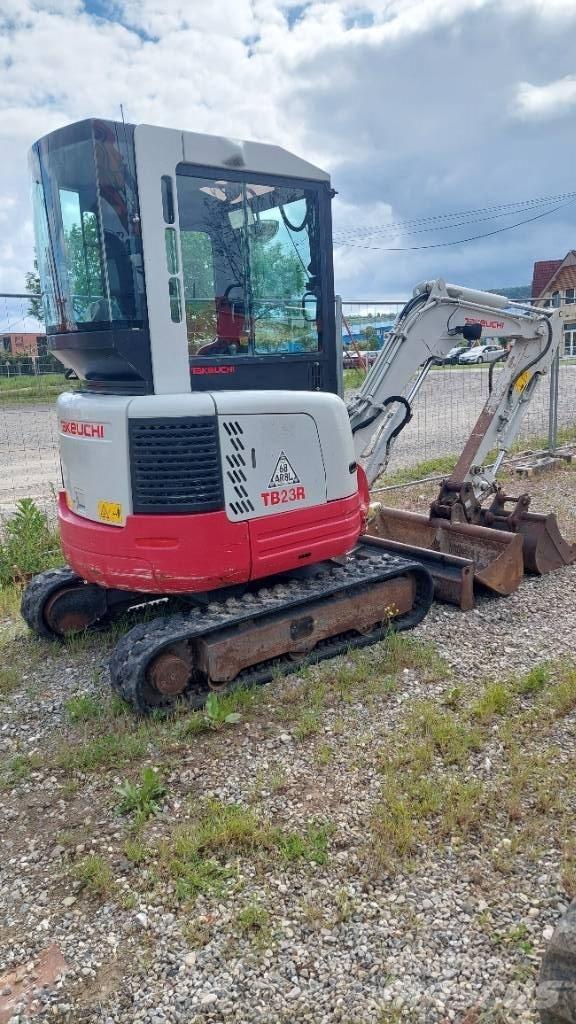 Takeuchi TB 23 R Мини екскаватори < 7 т