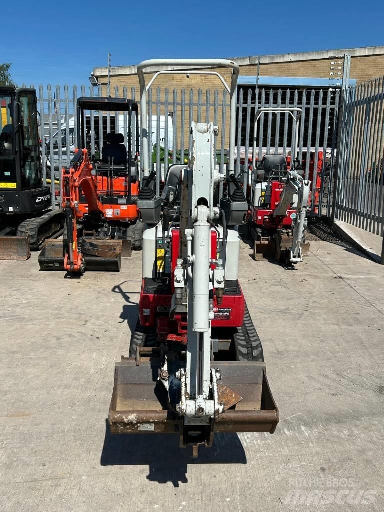 Takeuchi TB 210 R Мини екскаватори < 7 т