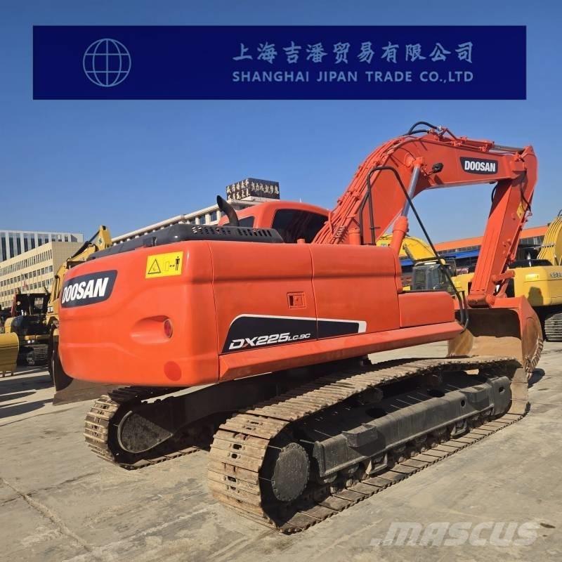 Doosan DX 225 Верижен екскаватор
