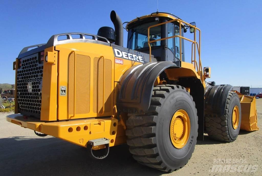 John Deere 844 J Колесни товарачи