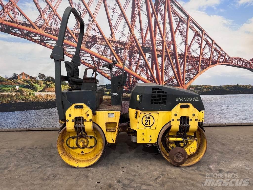 Bomag BW 138 AD Двойни барабанни ролки
