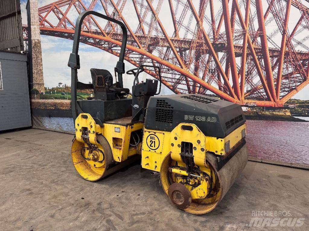 Bomag BW 138 AD Двойни барабанни ролки
