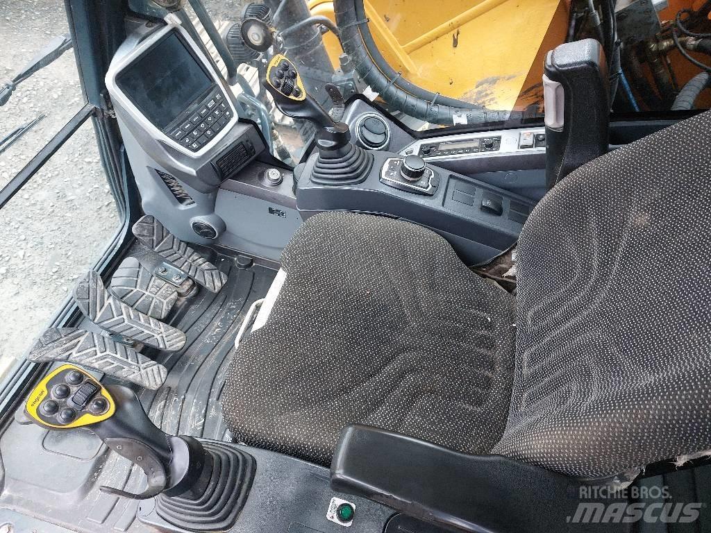 Hyundai HX 220 L Верижен екскаватор