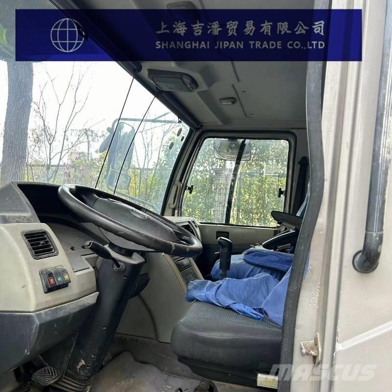 Zoomlion ZTC 1100 V Всъдеходни кранове