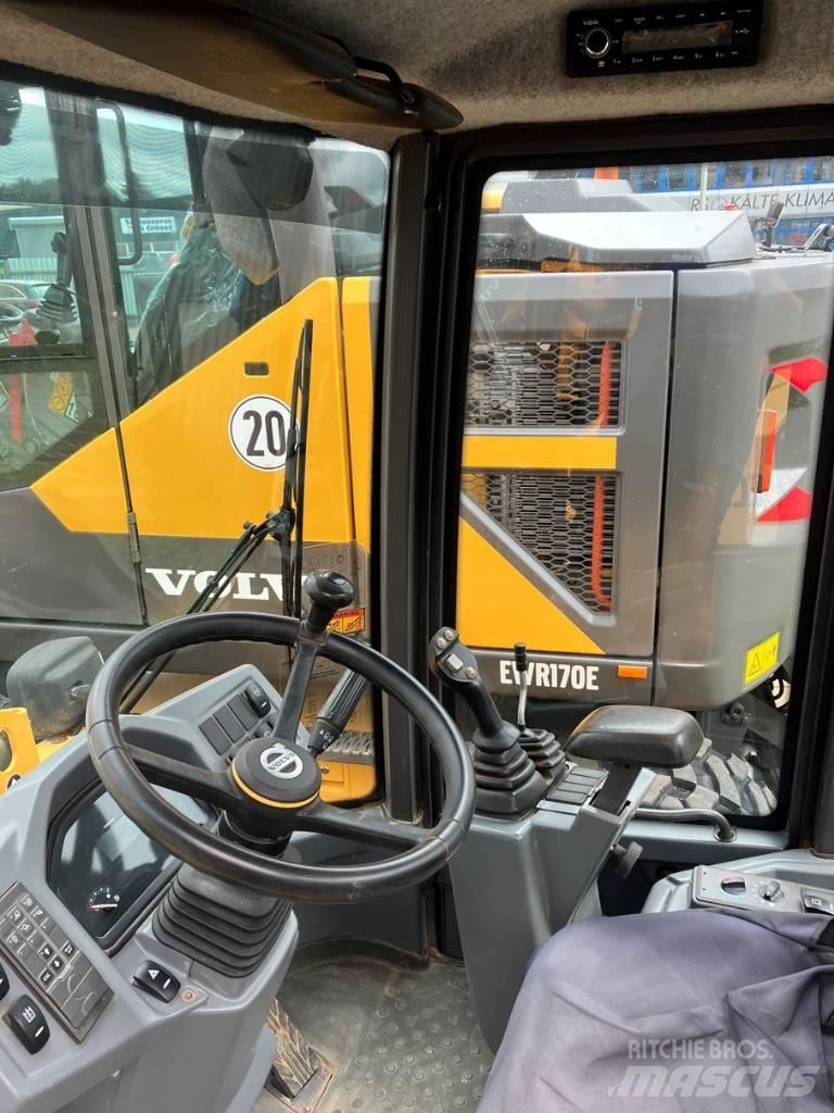 Volvo L 30 G Колесни товарачи