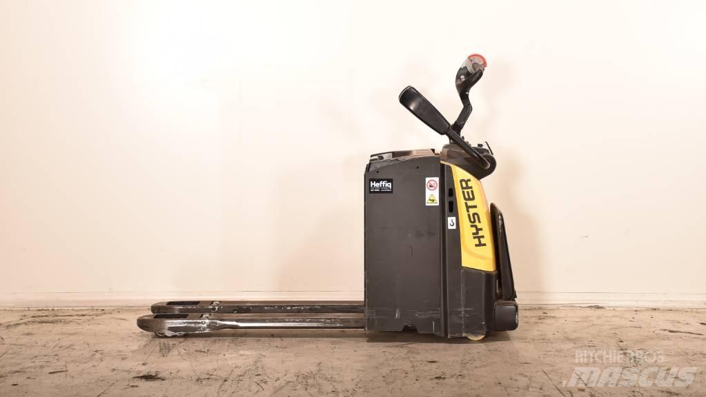 Hyster P3.0S Транспалетни колички с платформи