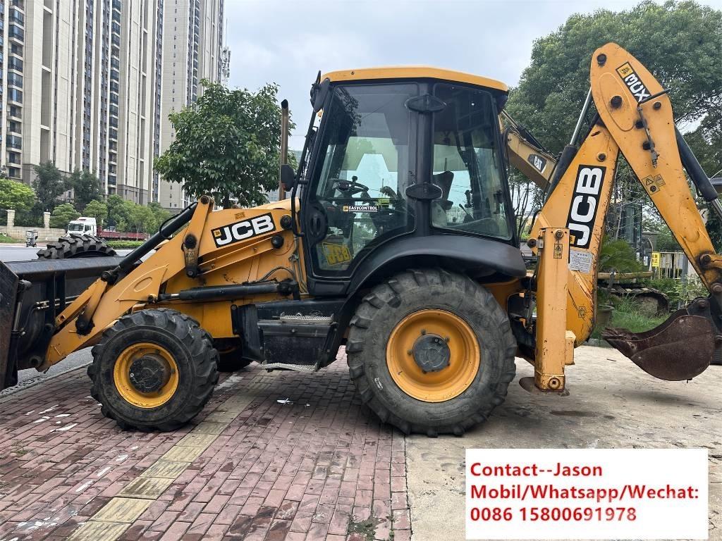 JCB 3 CX 4 T Товарач със заден ексватор