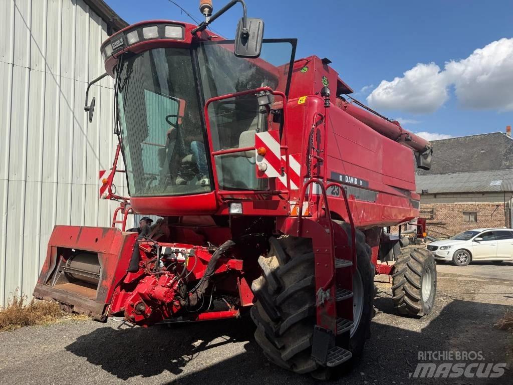 Case IH 2366E Комбайни