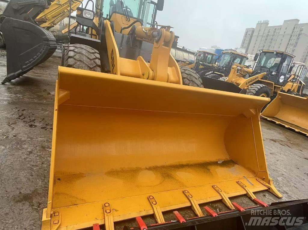 SDLG 958F Колесни товарачи