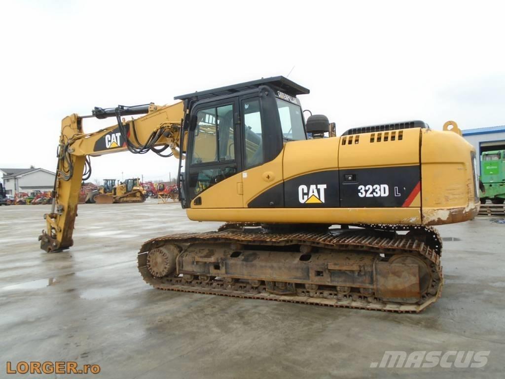 CAT 323 D Верижен екскаватор